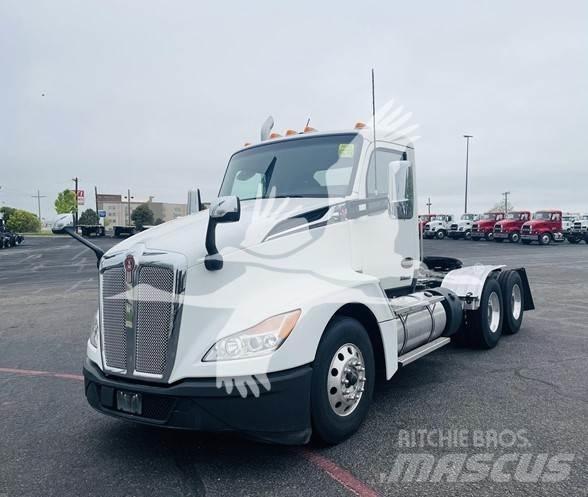 Kenworth T680 Motrici e Trattori Stradali