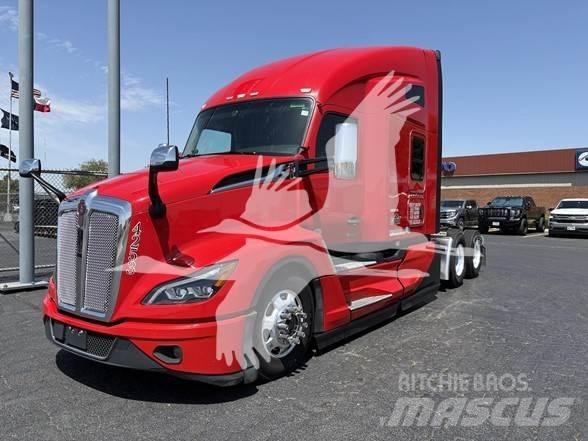 Kenworth T680 Motrici e Trattori Stradali