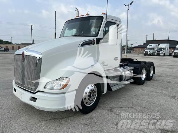 Kenworth T680 Motrici e Trattori Stradali