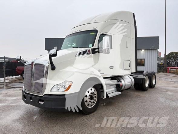 Kenworth T680 Motrici e Trattori Stradali