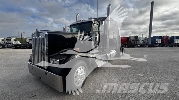 Kenworth W900 Motrici e Trattori Stradali
