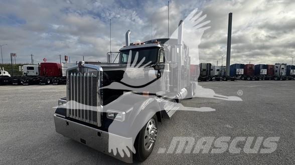 Kenworth W900 Motrici e Trattori Stradali