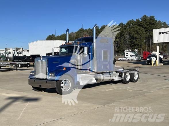 Kenworth W900L Motrici e Trattori Stradali