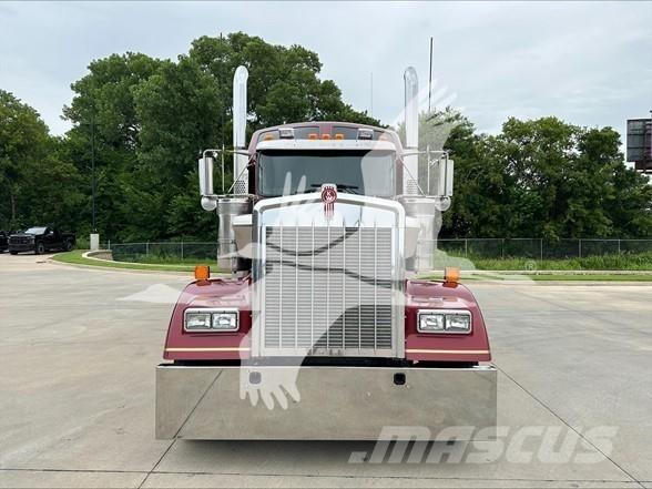 Kenworth W900L Motrici e Trattori Stradali