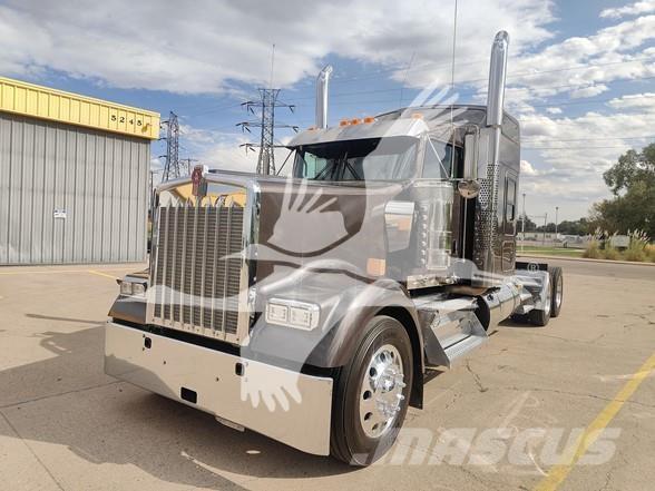 Kenworth W900L Motrici e Trattori Stradali