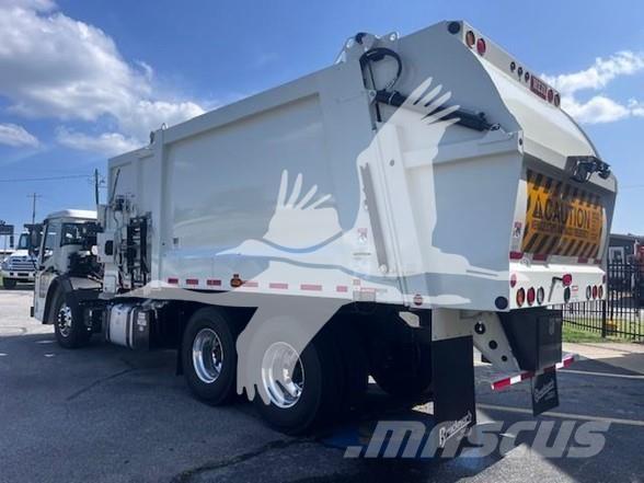 Mack LR64R Camion dei rifiuti