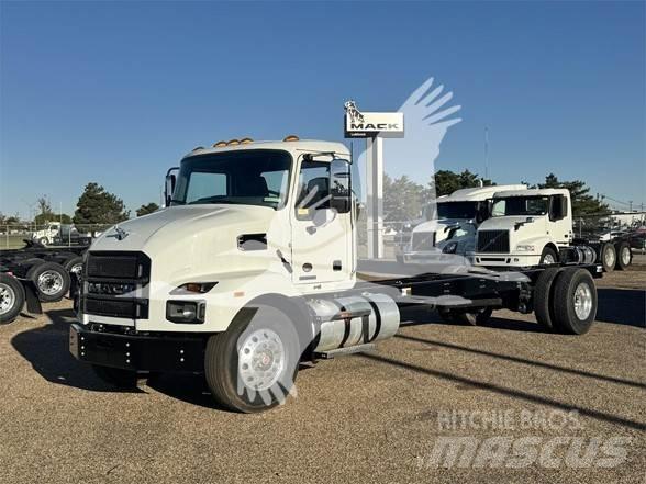 Mack MD6 Autocabinati