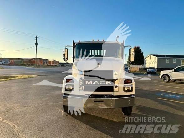 Mack MD6 Camion con sponde ribaltabili