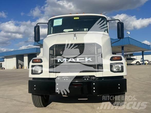 Mack MD6 Camion dei rifiuti