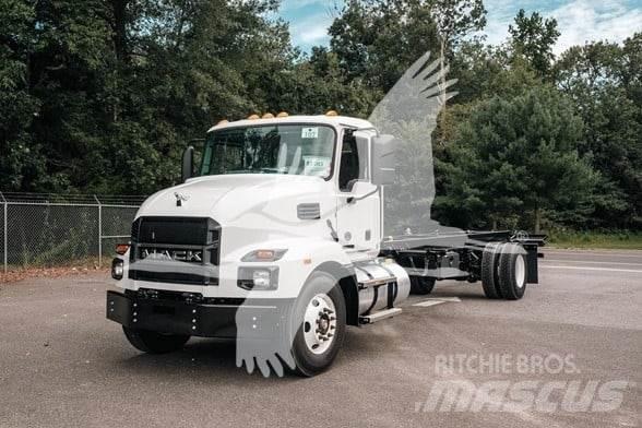 Mack MD6 Autocabinati
