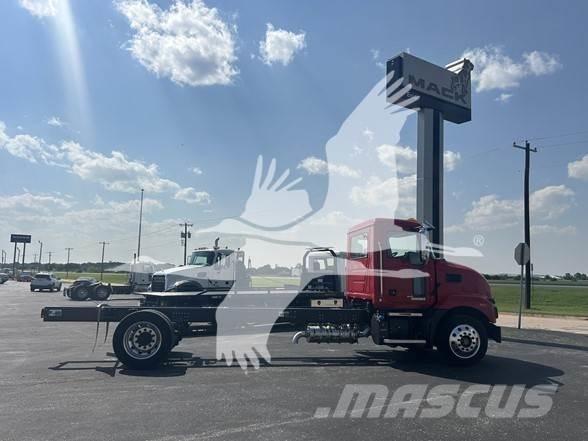 Mack MD6 Autocabinati