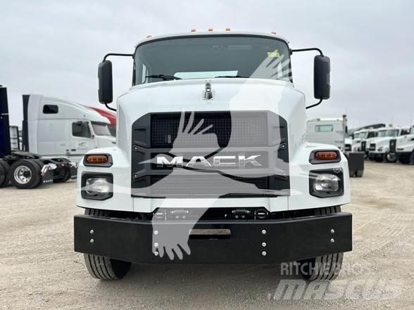 Mack MD6 Autocabinati