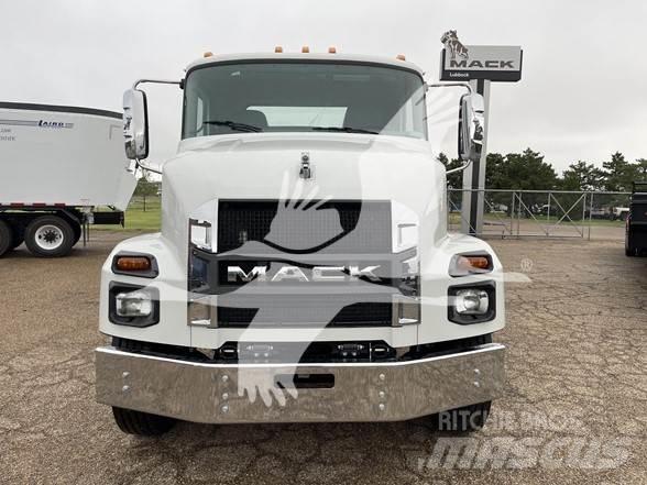 Mack MD6 Camion con sponde ribaltabili