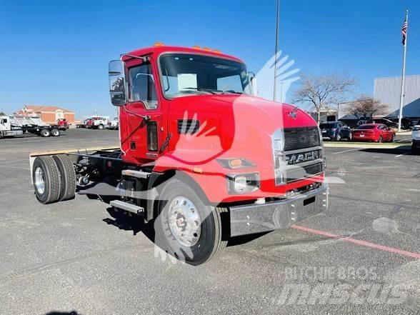 Mack MD6 Autocabinati