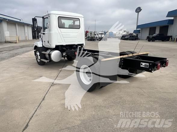 Mack MD6 Autocabinati