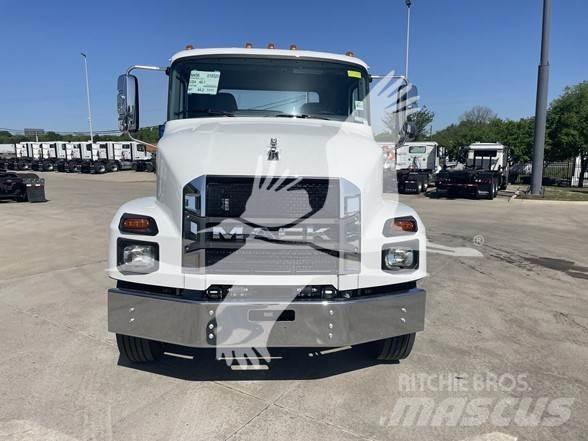 Mack MD6 Motrici e Trattori Stradali
