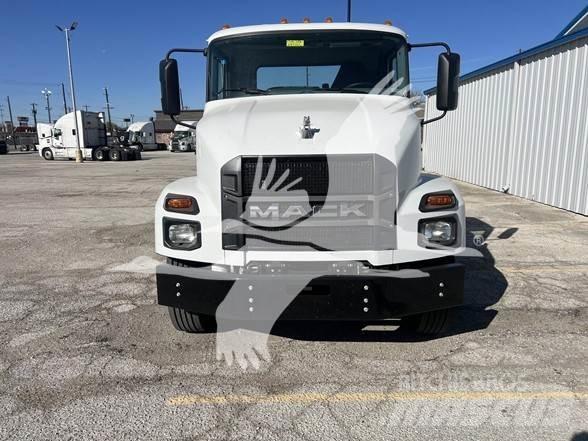 Mack MD6 Autocabinati