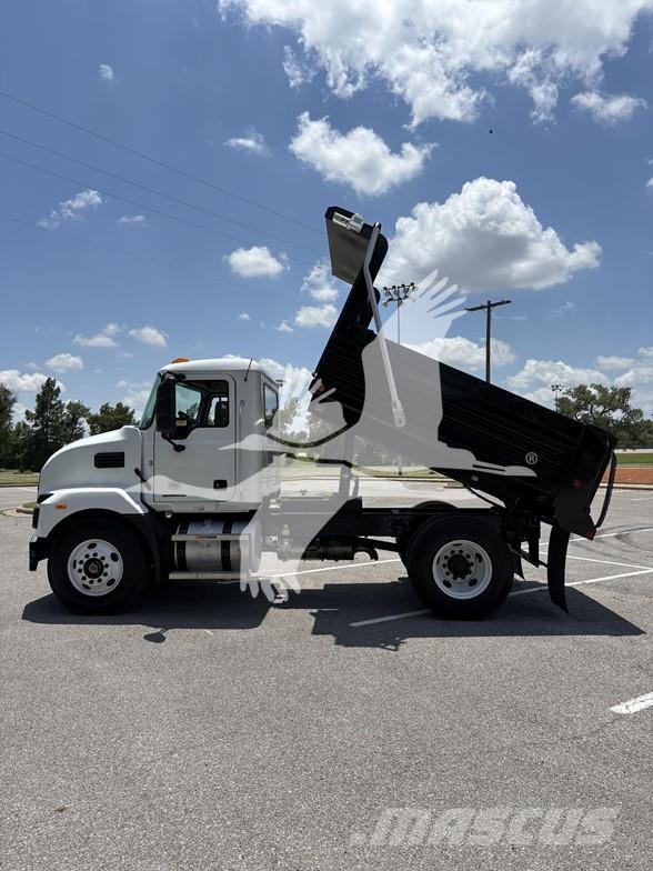 Mack MD6 Camion ribaltabili