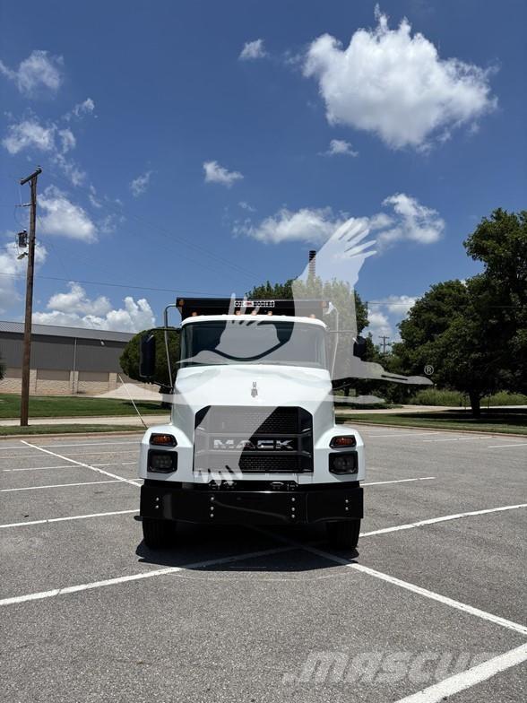 Mack MD6 Camion ribaltabili