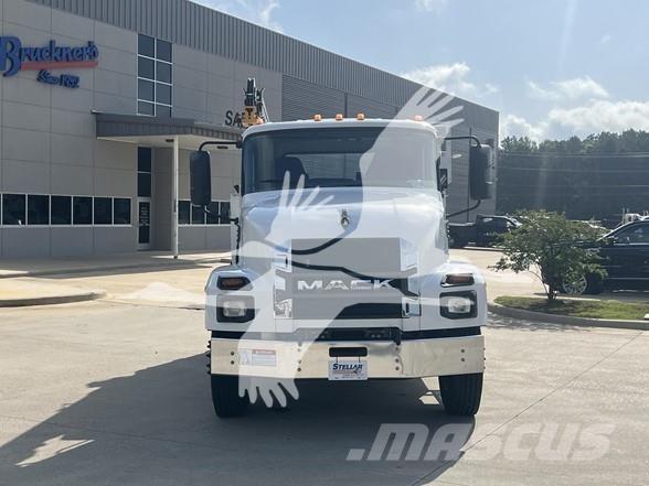 Mack MD6 Costruzioni - Altro