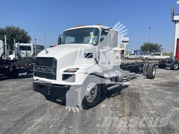 Mack MD6 Autocabinati