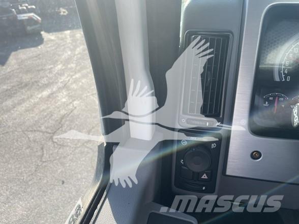 Mack MD6 Autocabinati