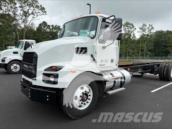 Mack MD6 Autocabinati