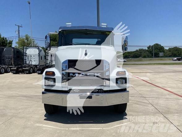 Mack MD7 Autocabinati
