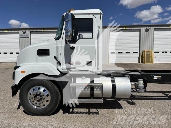 Mack MD7 Autocabinati