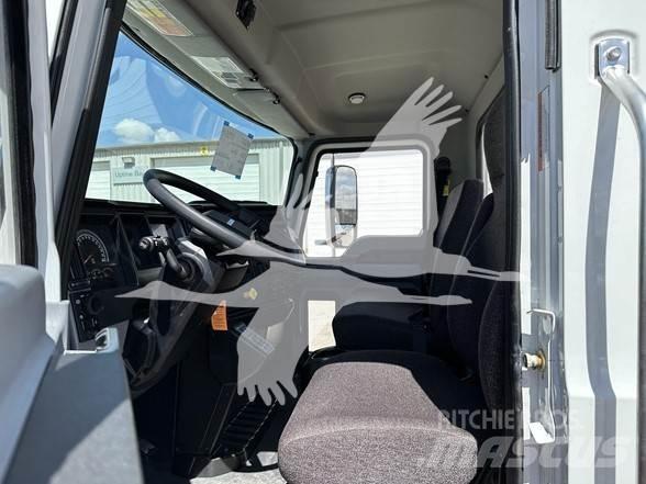 Mack MD7 Autocabinati