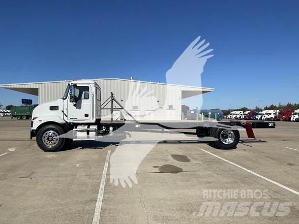 Mack MD7 Autocabinati