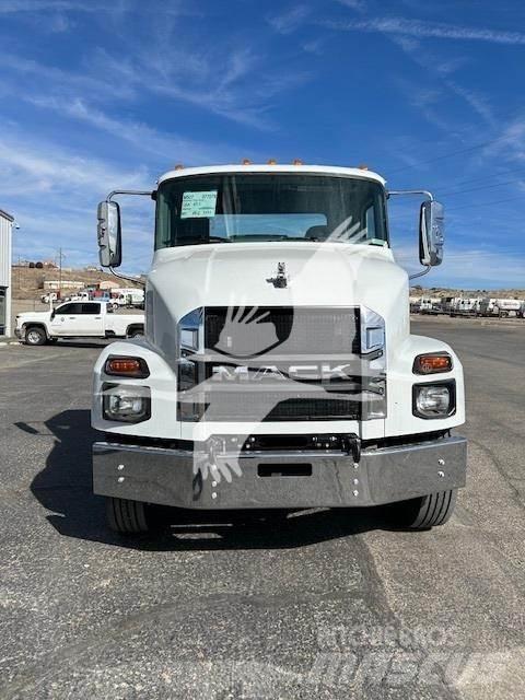 Mack MD7 Autocabinati