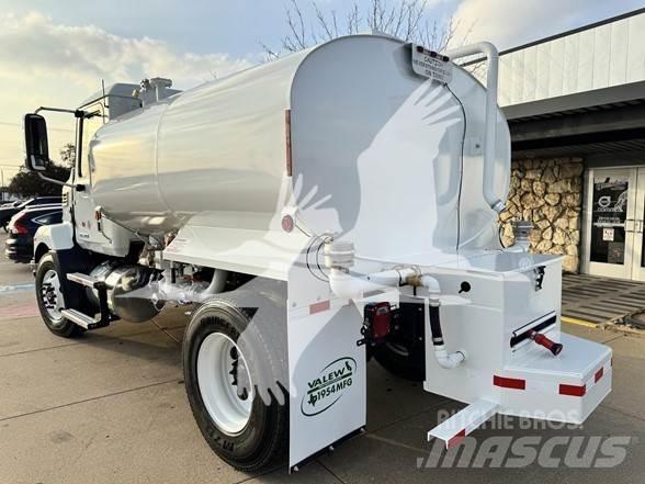Mack MD7 Cisterna