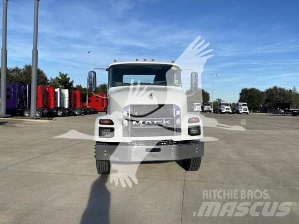 Mack MD7 Autocabinati