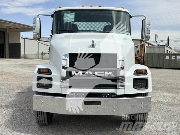 Mack MD7 Costruzioni - Altro