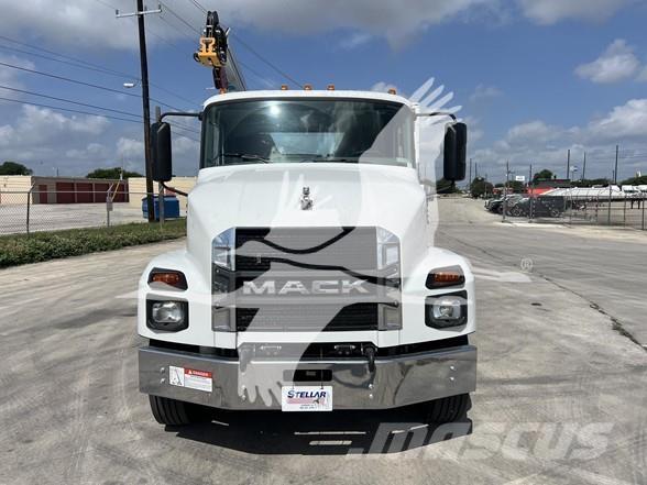 Mack MD7 Costruzioni - Altro