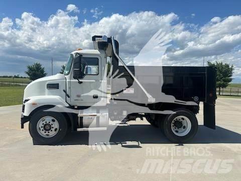 Mack MD7 Camion ribaltabili