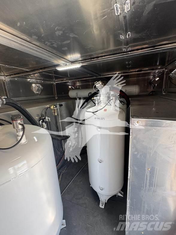 Mack MD7 Costruzioni - Altro