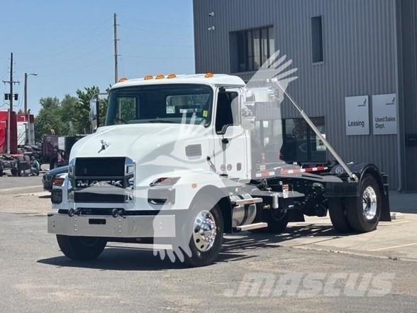 Mack MD7 Costruzioni - Altro
