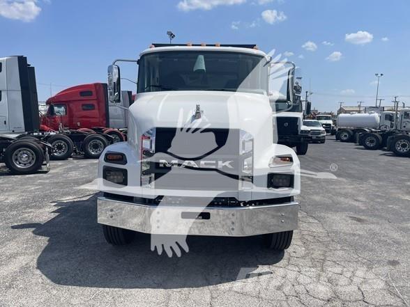 Mack MD7 Camion ribaltabili