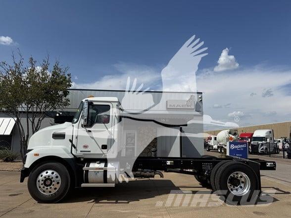 Mack MD7 Autocabinati