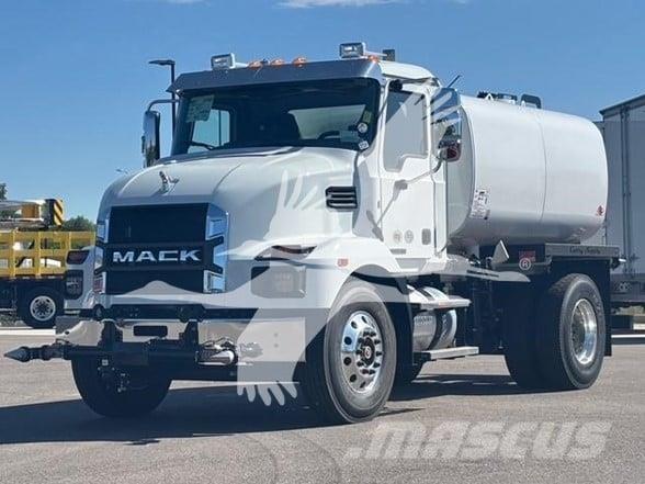 Mack MD7 Cisterna