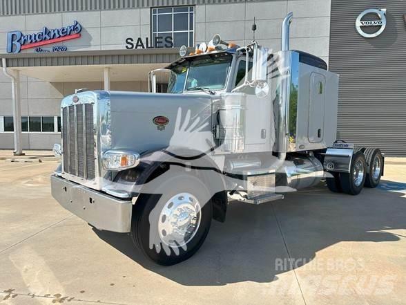 Peterbilt 388 Motrici e Trattori Stradali
