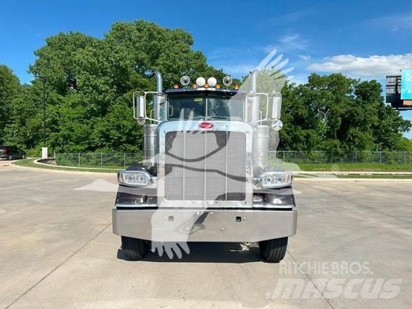 Peterbilt 388 Motrici e Trattori Stradali