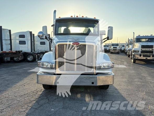 Peterbilt 567 Motrici e Trattori Stradali