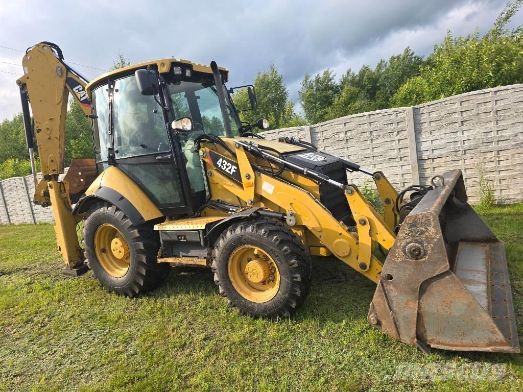 CAT 432 F Terne