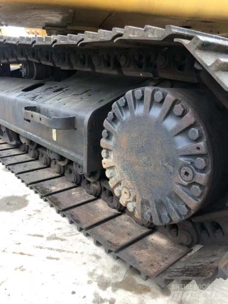 CAT 323 D Escavatori cingolati
