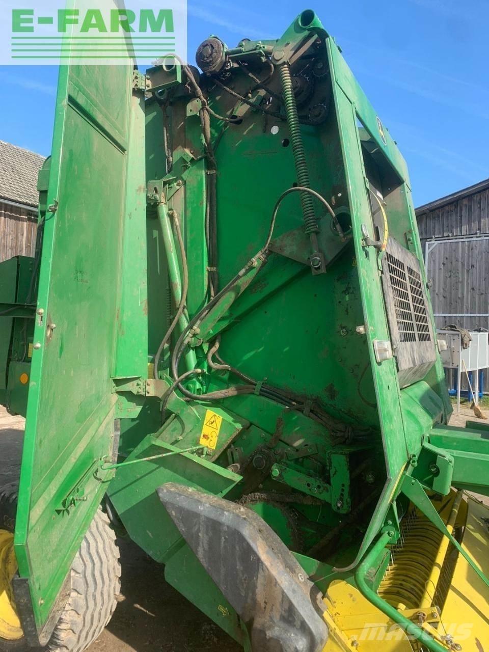 John Deere 592C Presse quadre