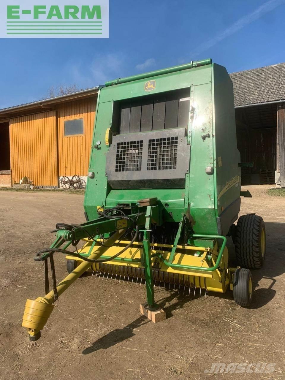 John Deere 592C Presse quadre
