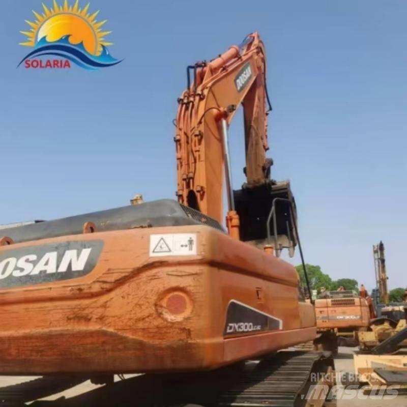 Doosan DX 300 Escavatori cingolati